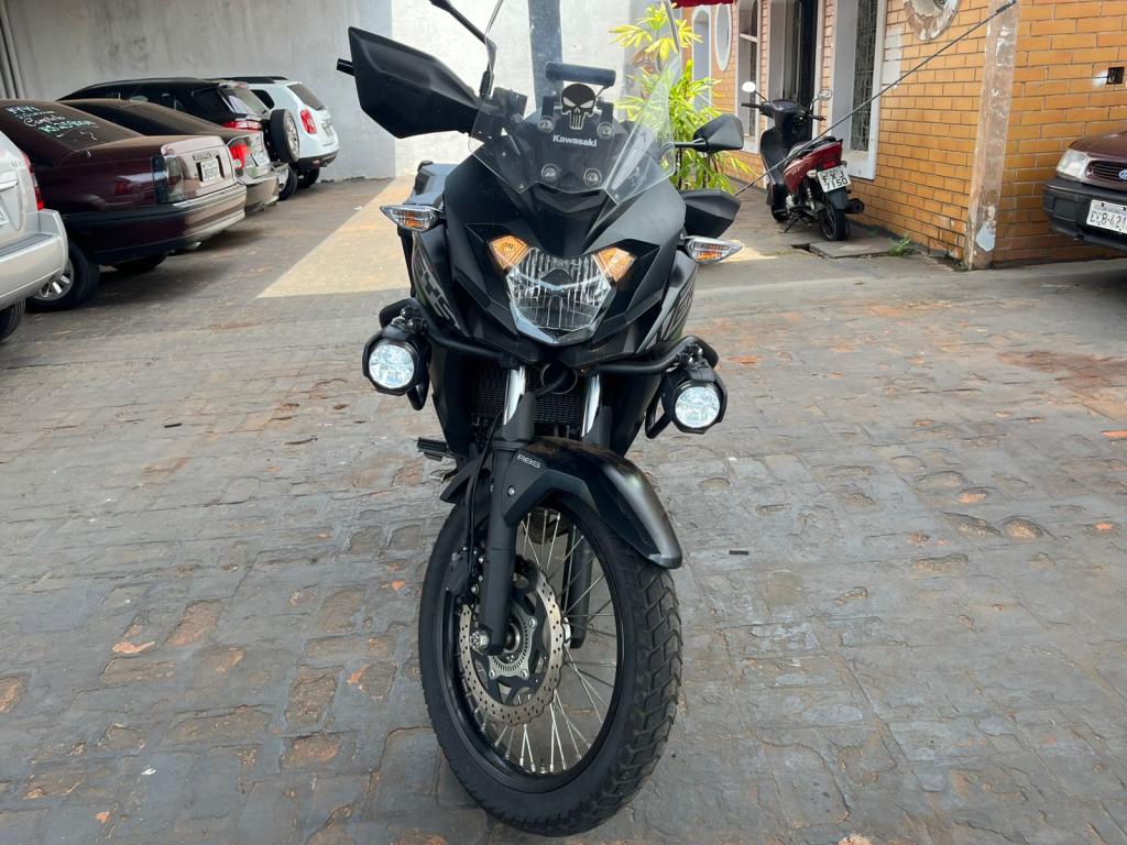 KAWASAKI Versys 300 - Foto