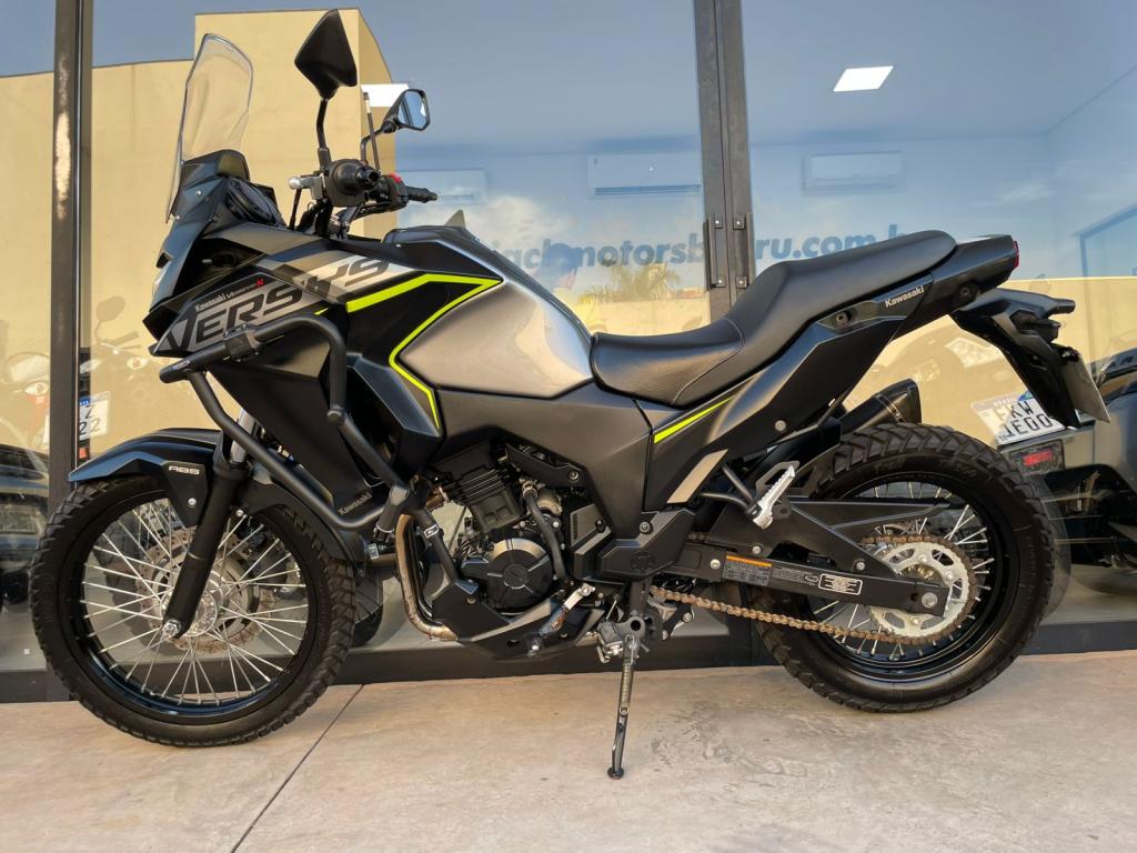 KAWASAKI Versys 300 - Foto