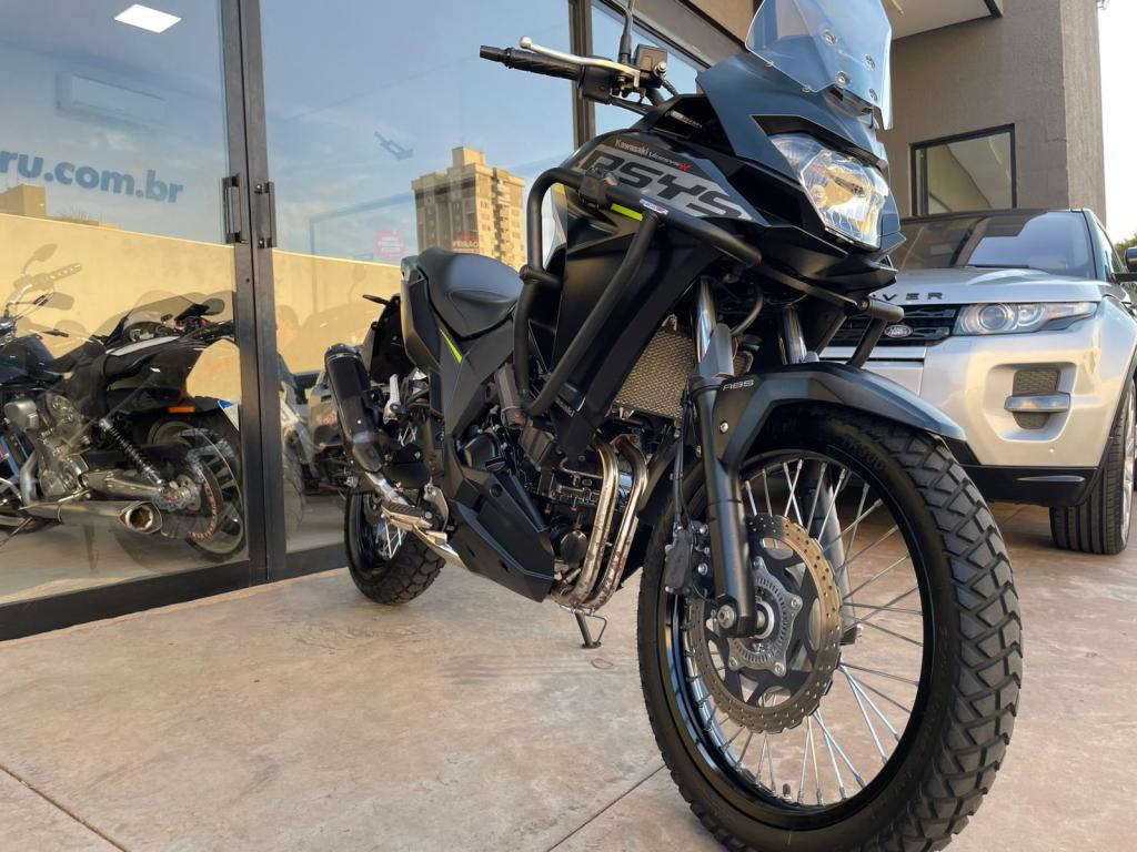 KAWASAKI Versys 300 - Foto