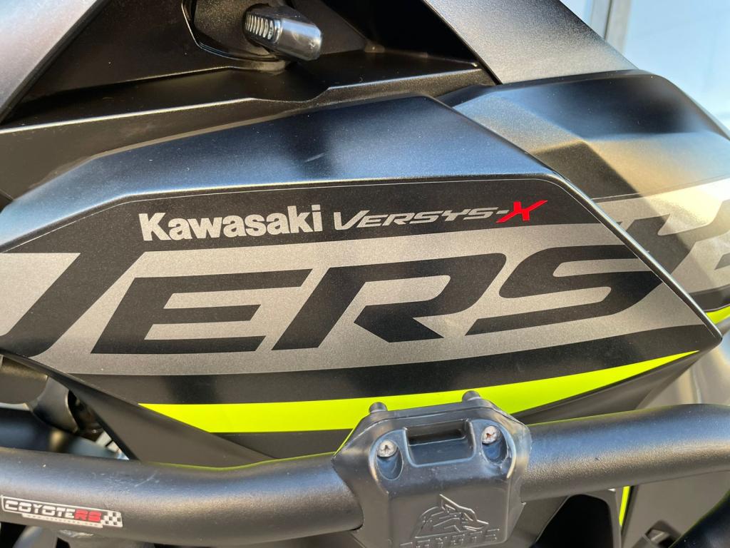 KAWASAKI Versys 300 - Foto