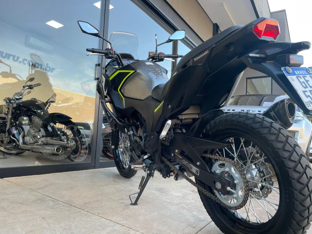 KAWASAKI Versys 300 - Foto