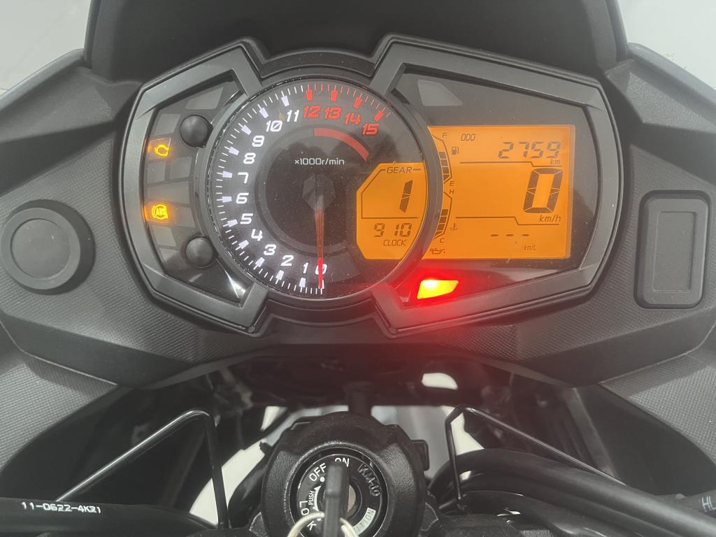 KAWASAKI Versys 300 - Foto