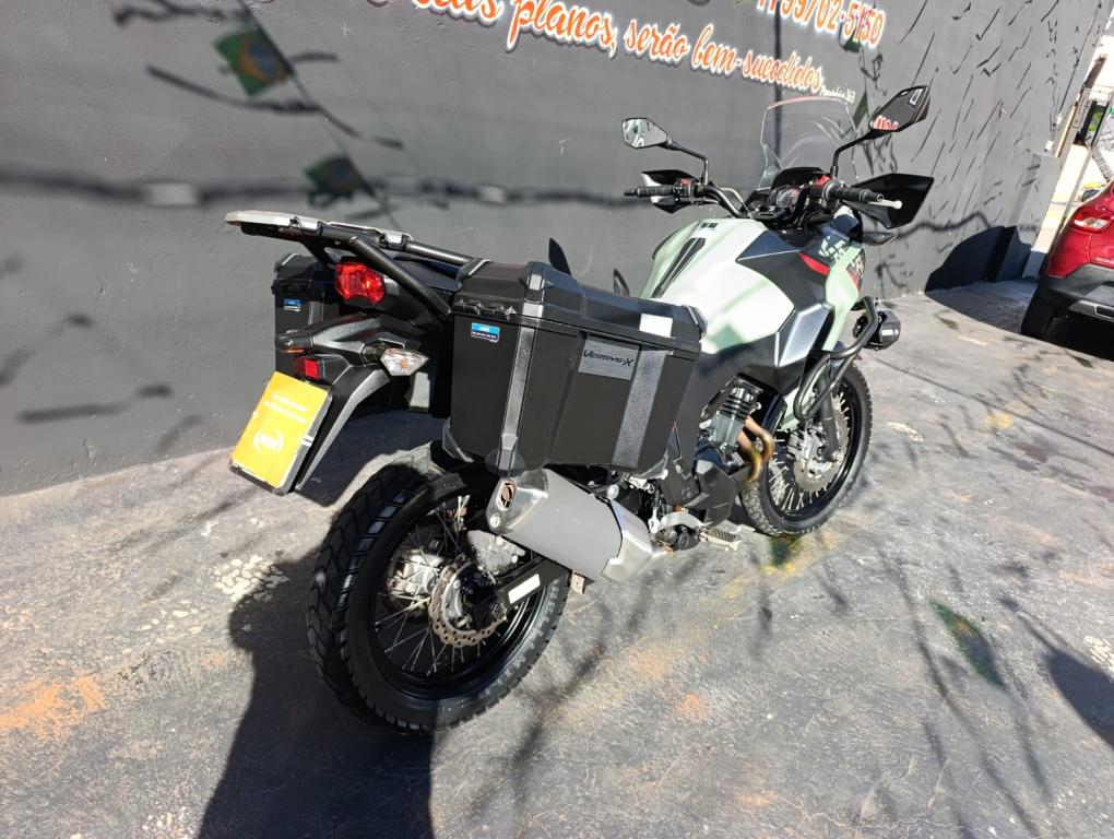 KAWASAKI Versys 300 - Foto