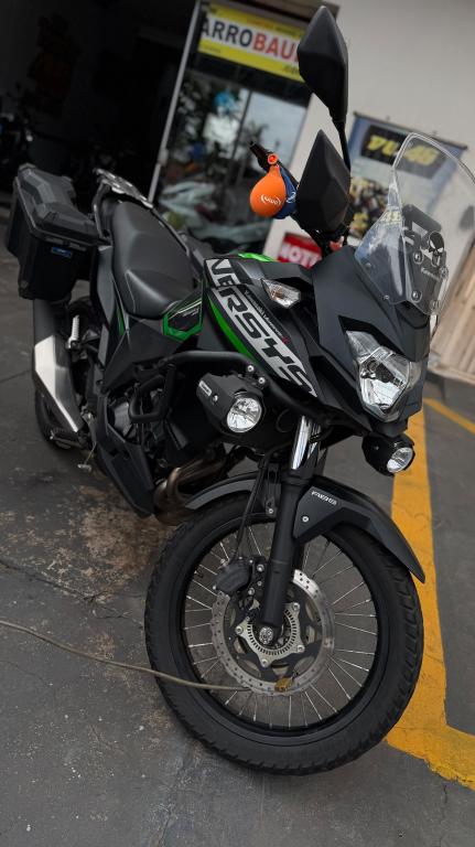KAWASAKI Versys 300 - Foto