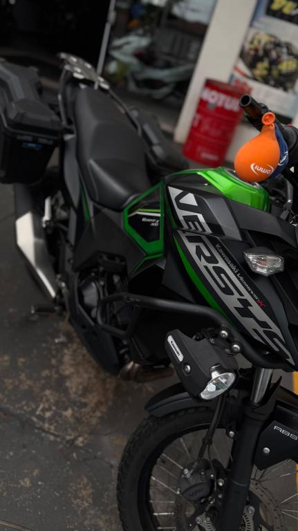 KAWASAKI Versys 300 - Foto