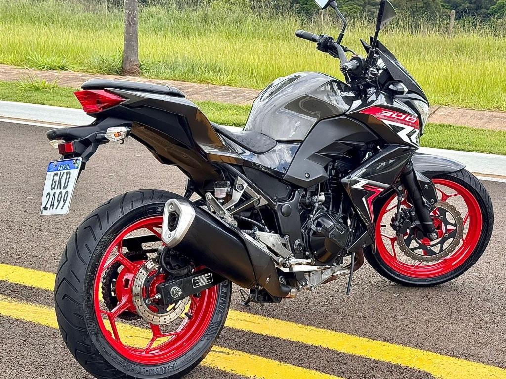 KAWASAKI Z 300 - Foto