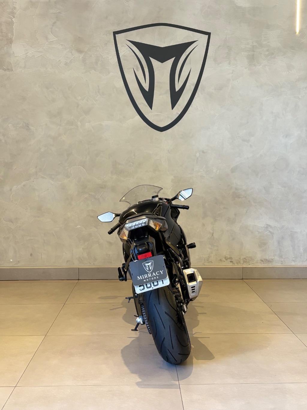 KAWASAKI ZX 10 R - Foto