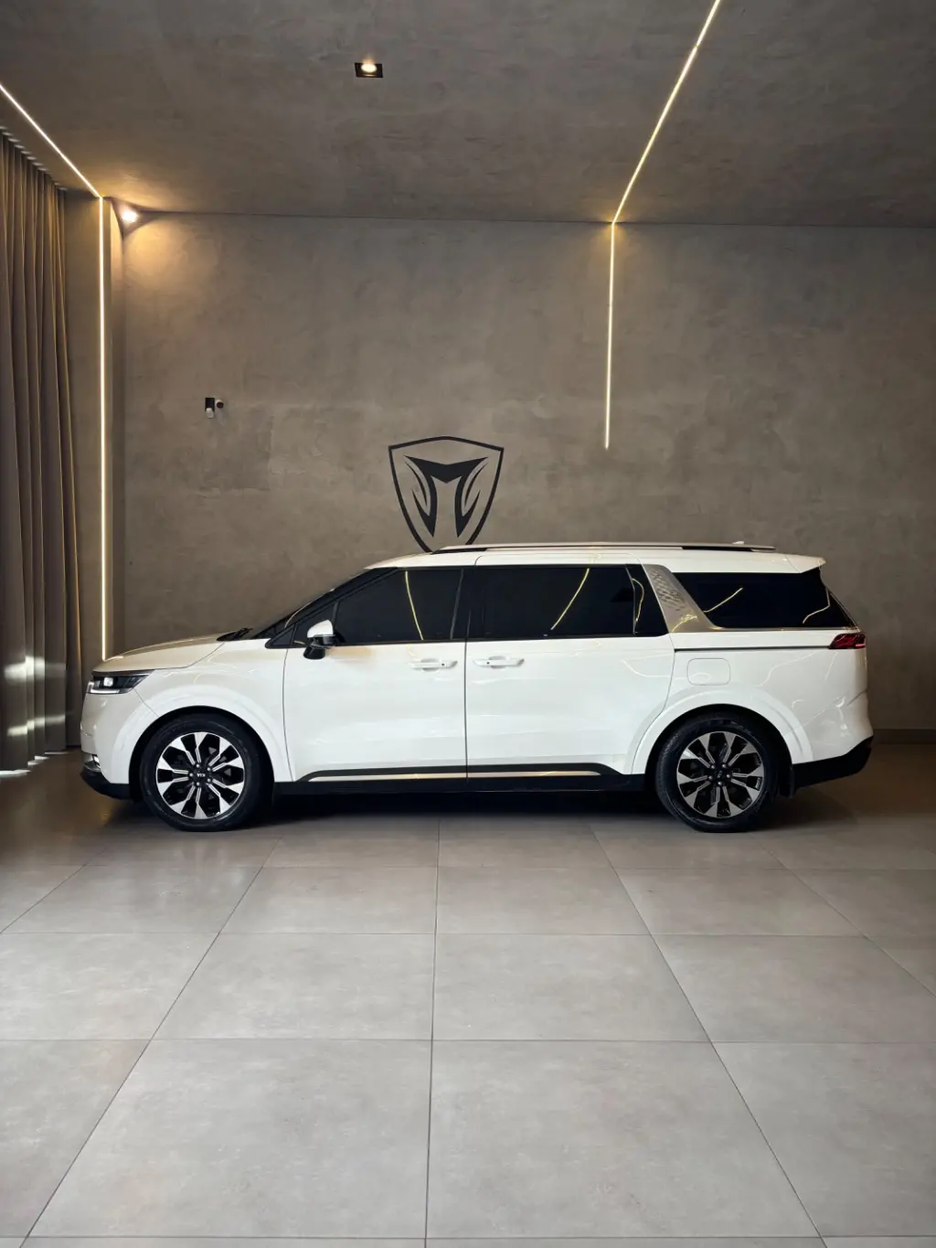 KIA Carnival - Foto