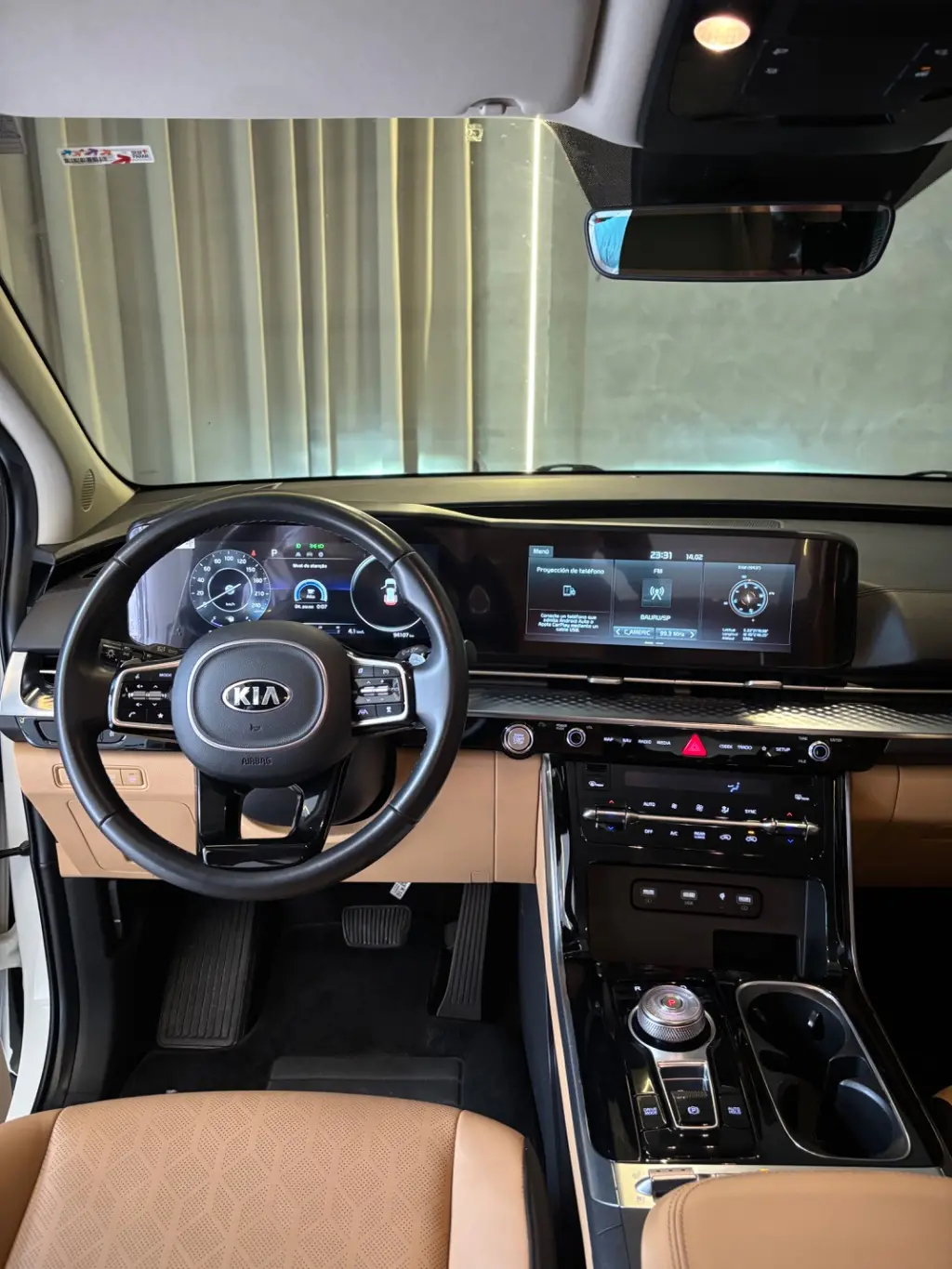 KIA Carnival - Foto