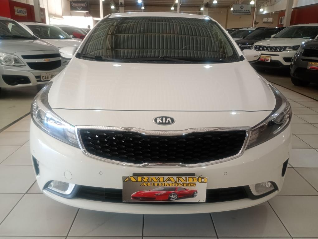 KIA Cerato Sedan - Foto