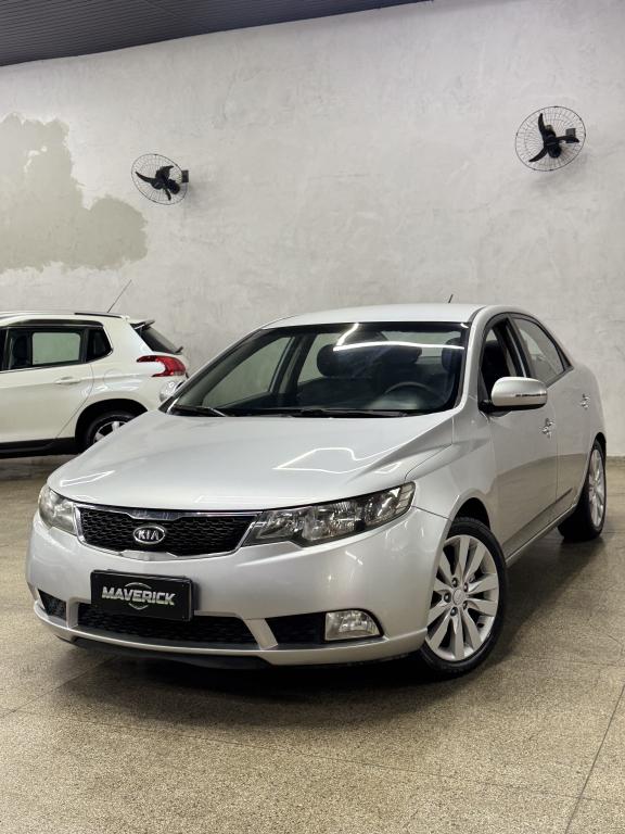 KIA Cerato Sedan