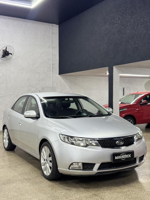 KIA Cerato Sedan - Foto