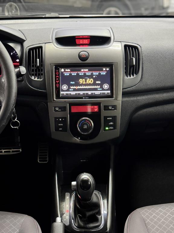 KIA Cerato Sedan - Foto