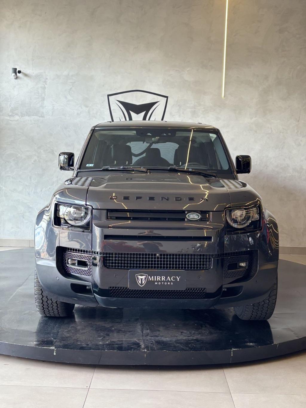 LAND ROVER Defender 110 - Foto