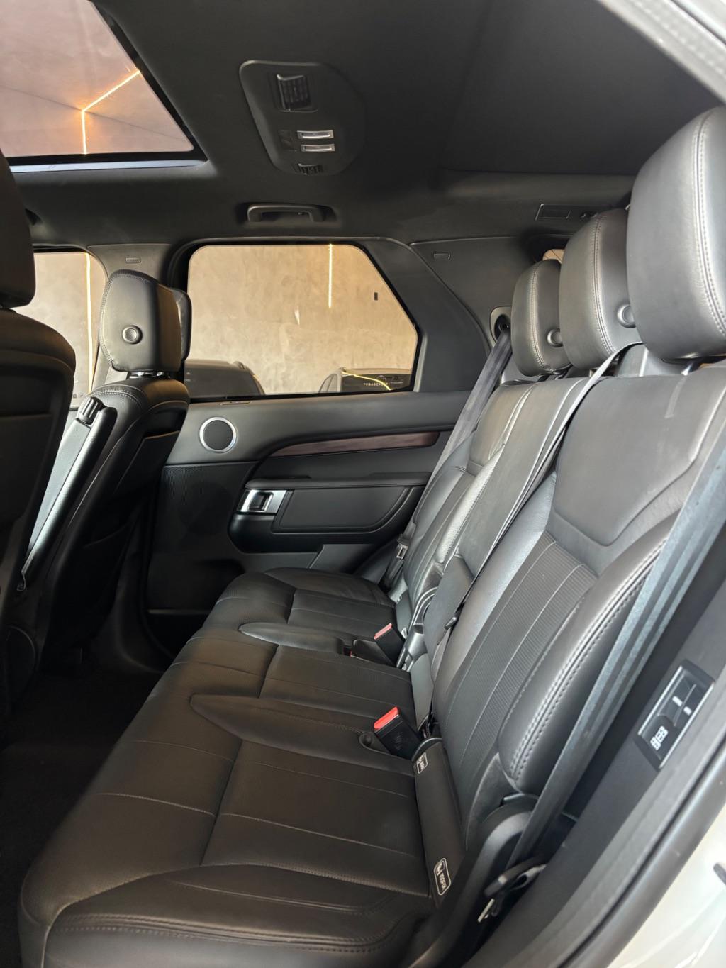 LAND ROVER Discovery - Foto