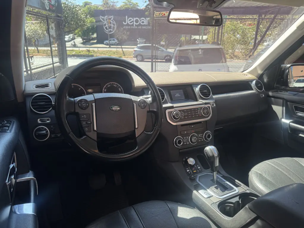 LAND ROVER Discovery 4 - Foto