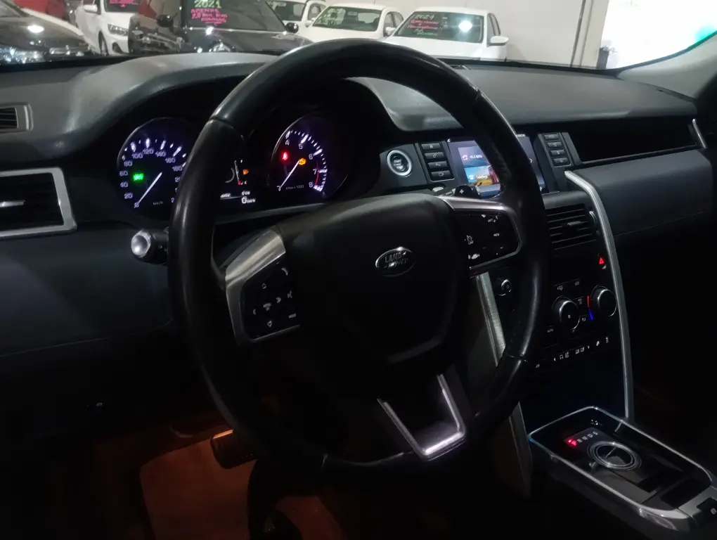 LAND ROVER Discovery Sport - Foto