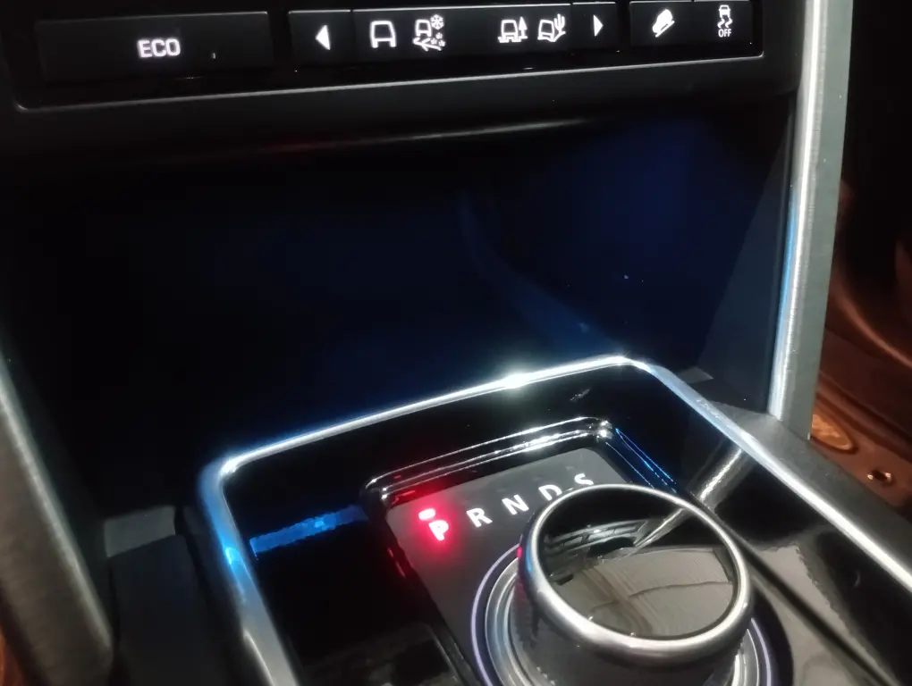 LAND ROVER Discovery Sport - Foto