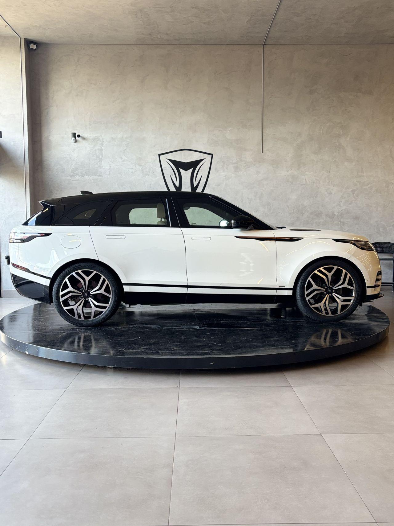 LAND ROVER Range Rover Velar - Foto