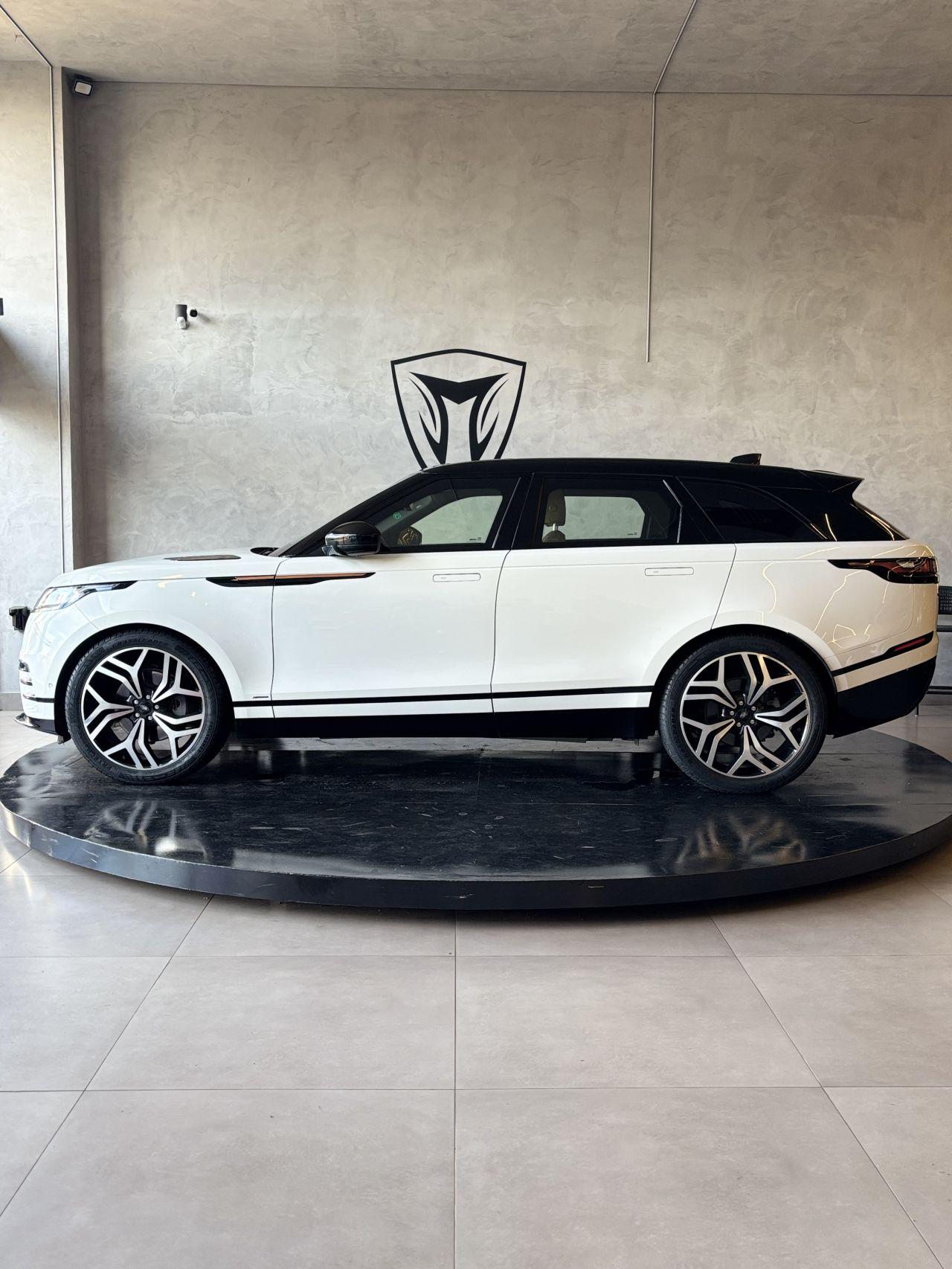 LAND ROVER Range Rover Velar - Foto
