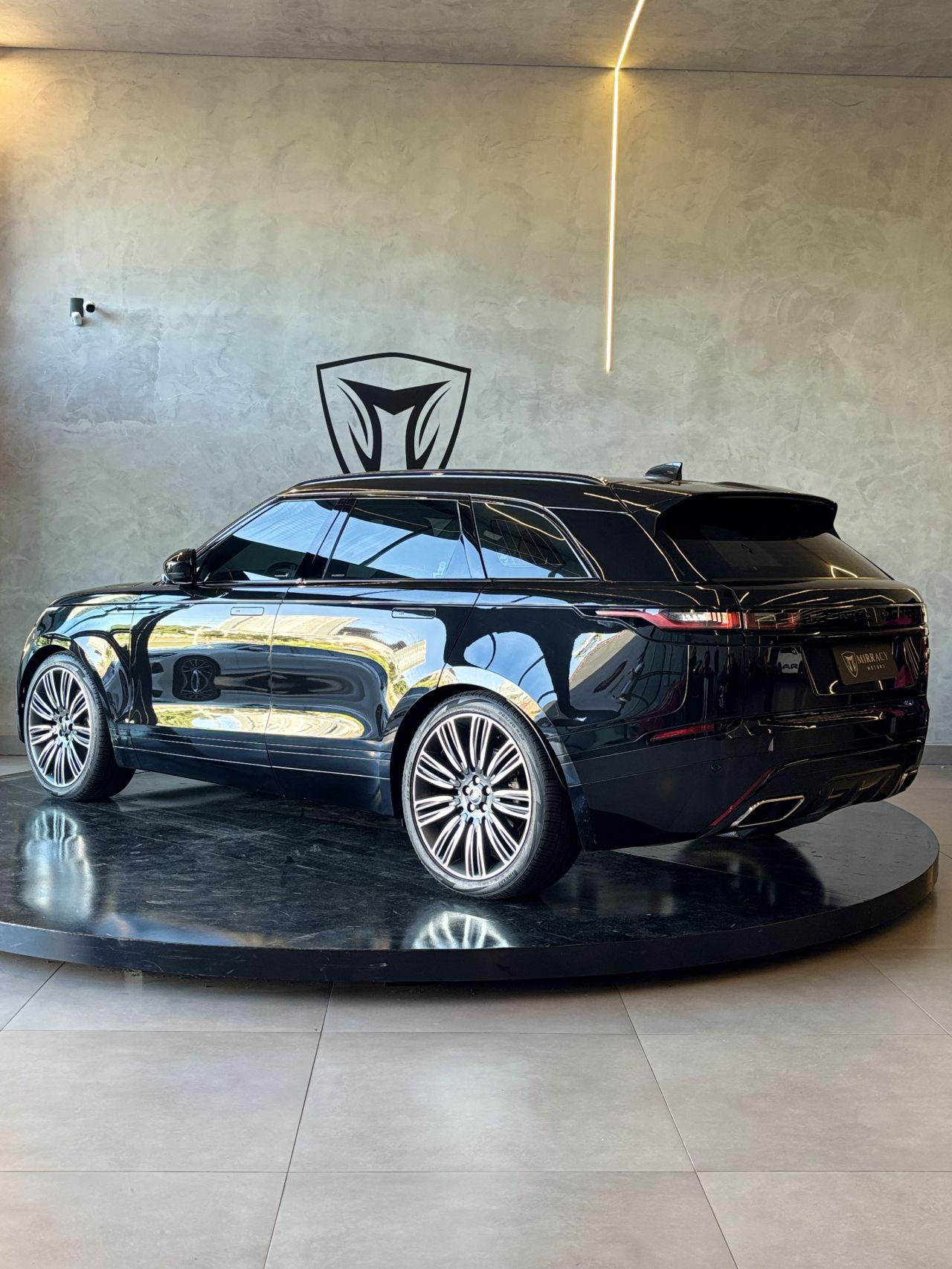 LAND ROVER Range Rover Velar - Foto