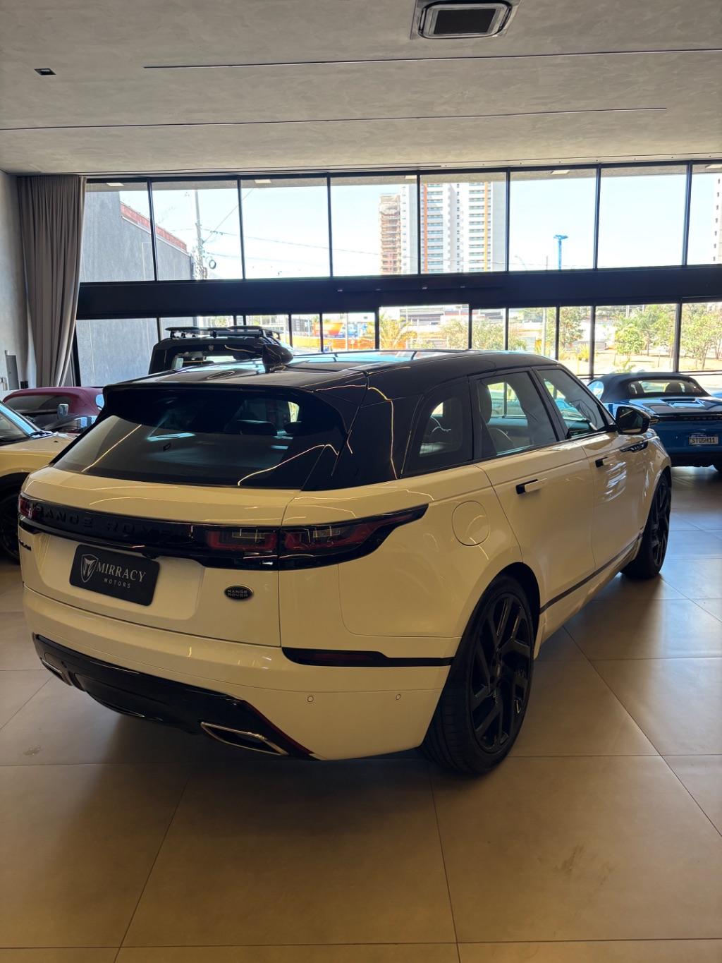 LAND ROVER Range Rover Velar - Foto