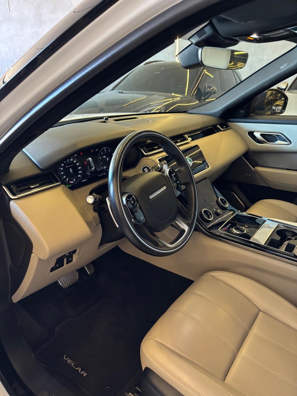 LAND ROVER Range Rover Velar - Foto