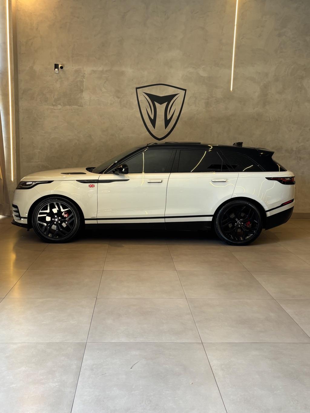 LAND ROVER Range Rover Velar - Foto