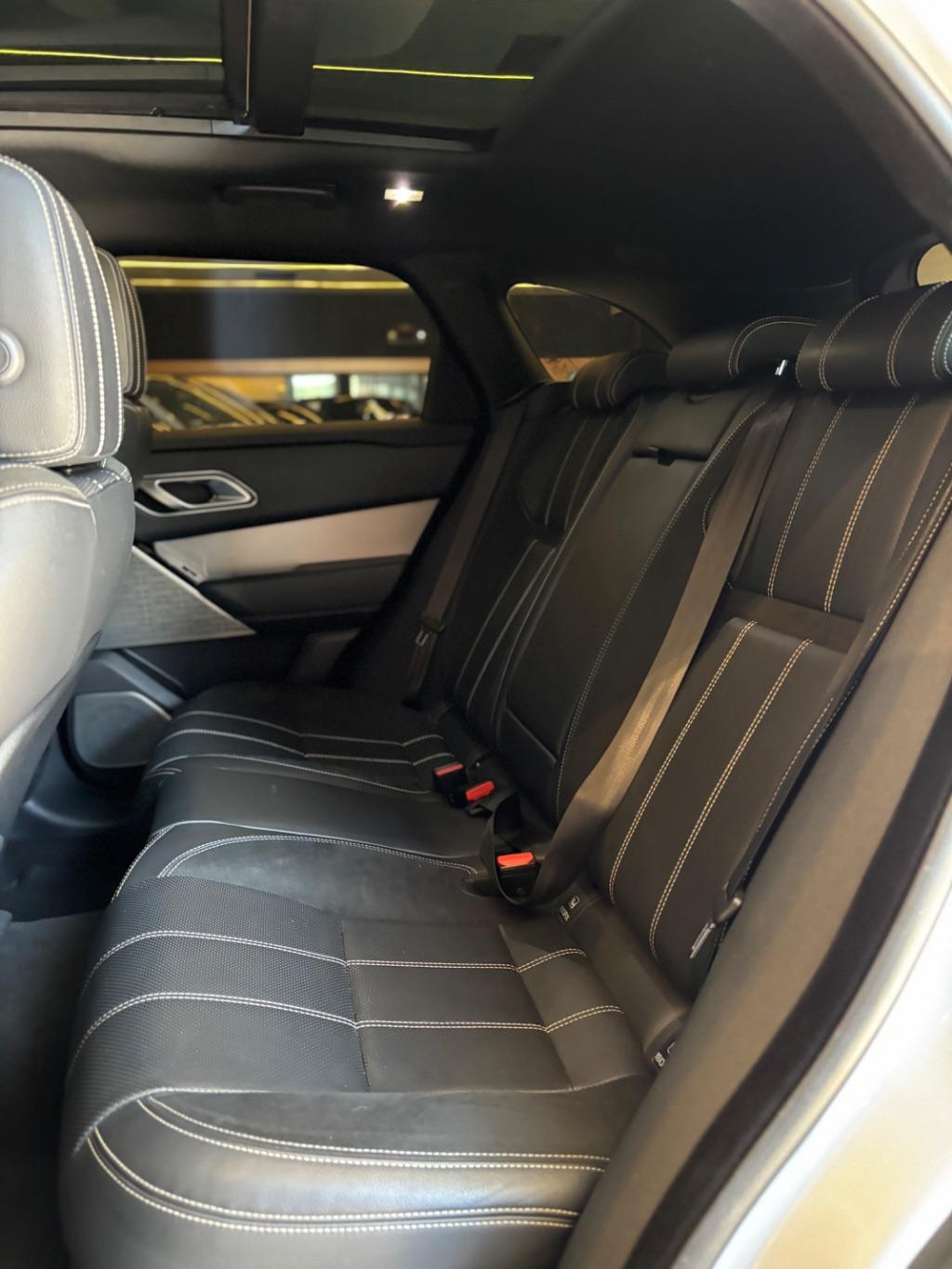 LAND ROVER Range Rover Velar - Foto