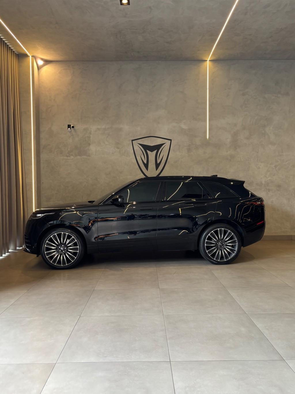 LAND ROVER Range Rover Velar - Foto