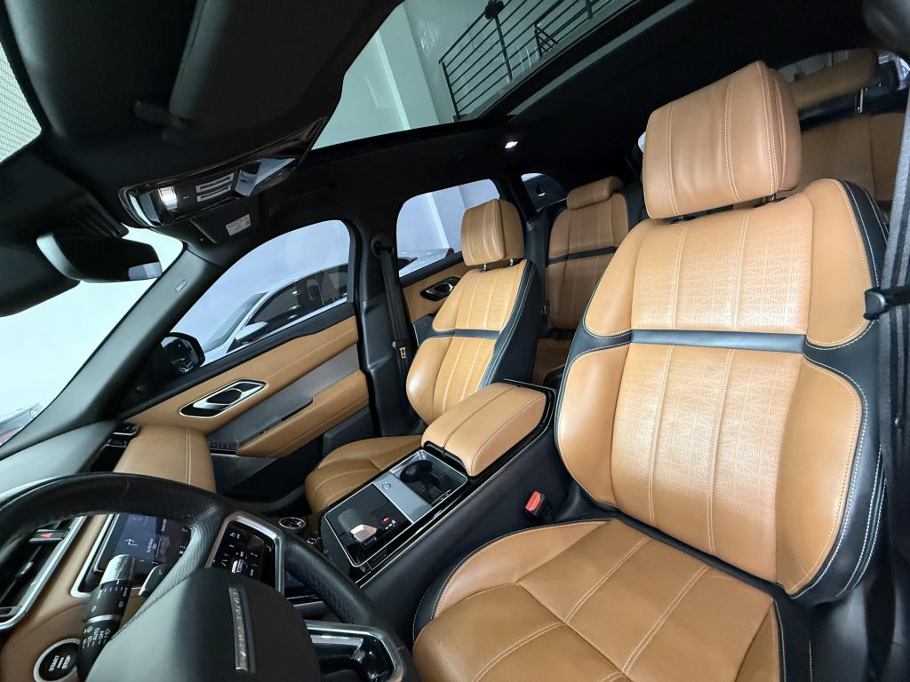 LAND ROVER Range Rover Velar - Foto