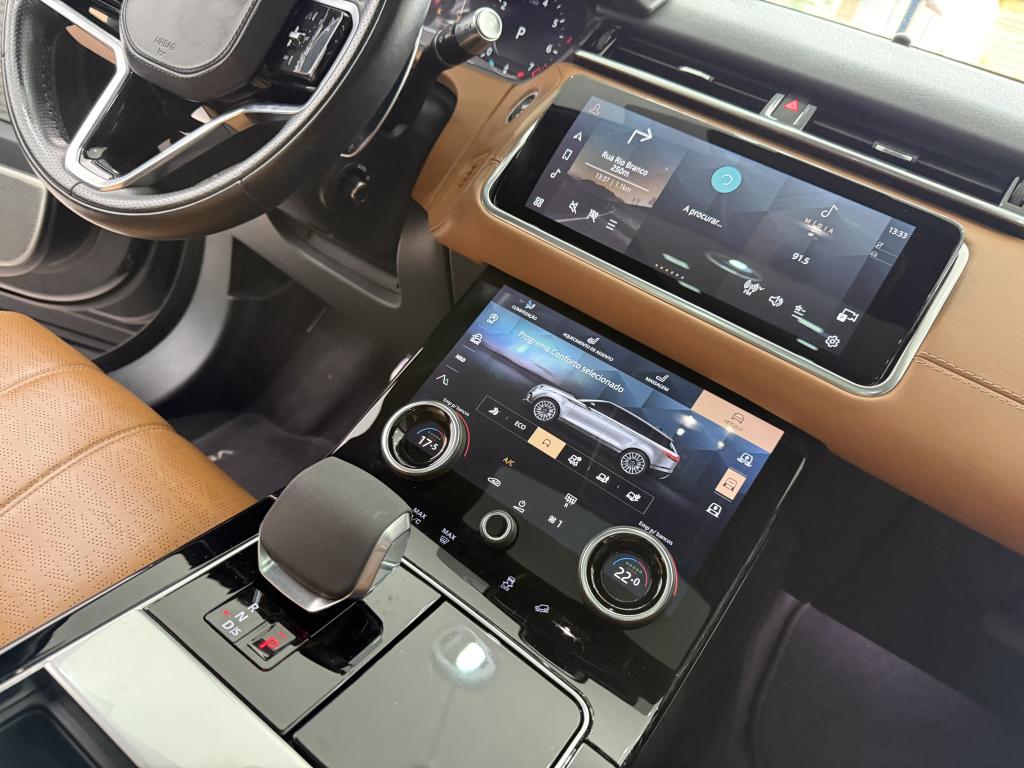 LAND ROVER Range Rover Velar - Foto