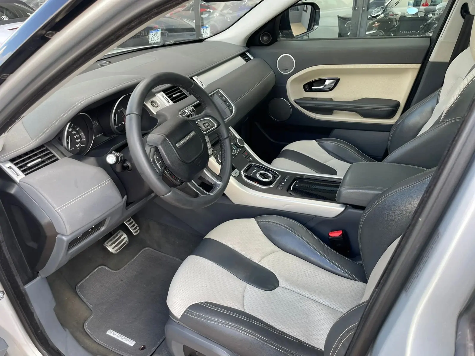 LAND ROVER Range Rover Evoque - Foto