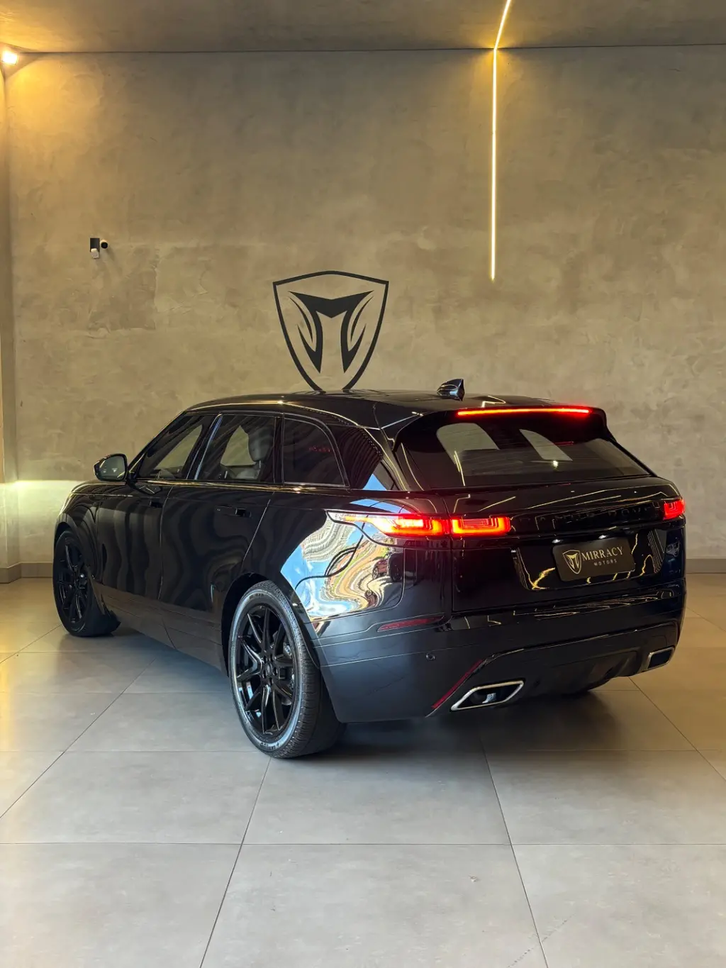 LAND ROVER Range Rover Velar - Foto
