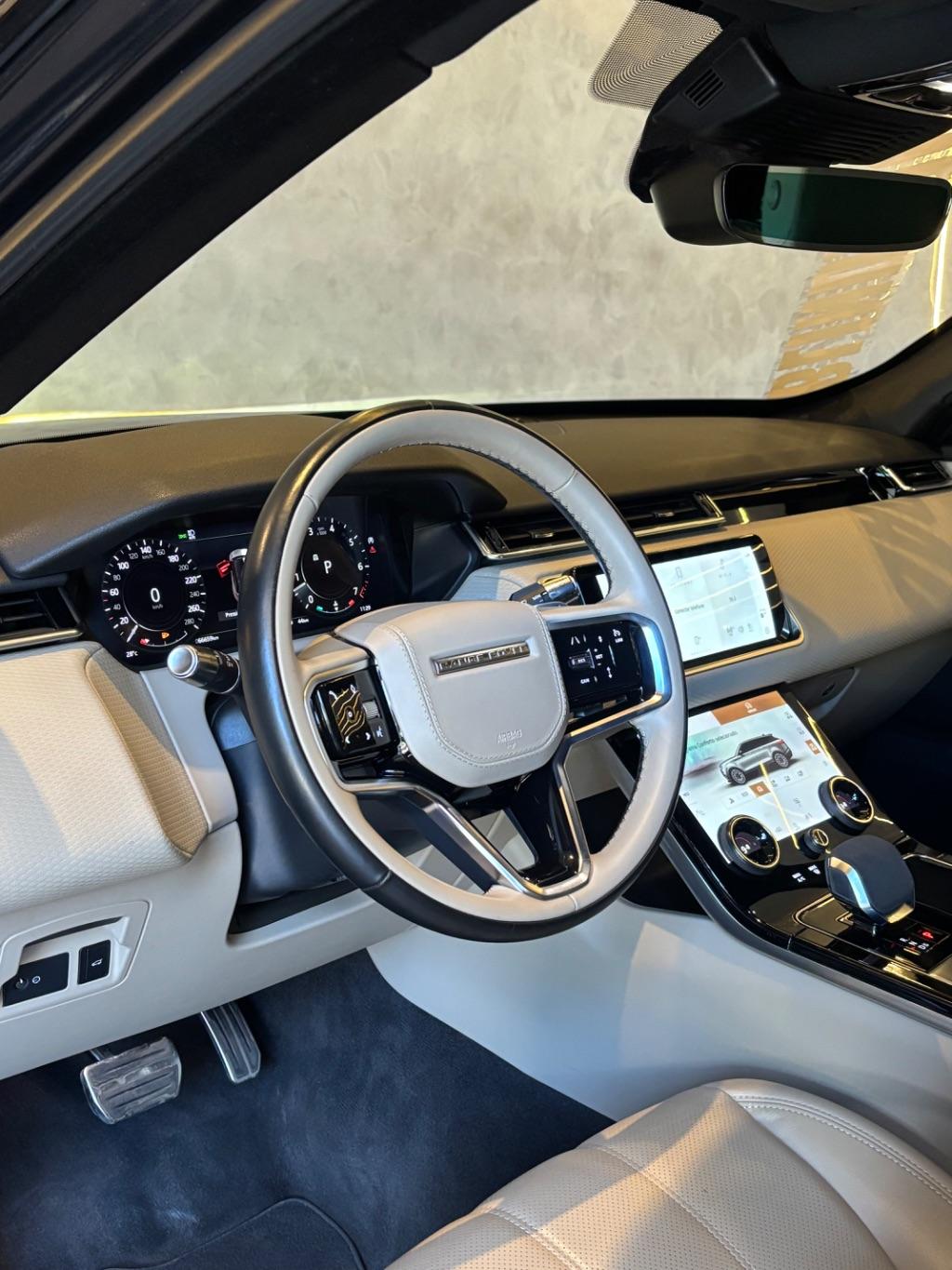 LAND ROVER Range Rover Velar - Foto