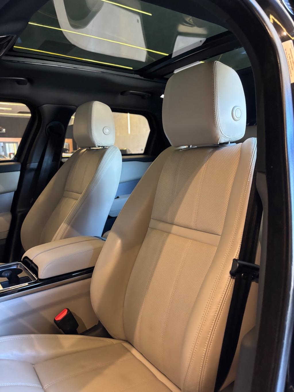 LAND ROVER Range Rover Velar - Foto