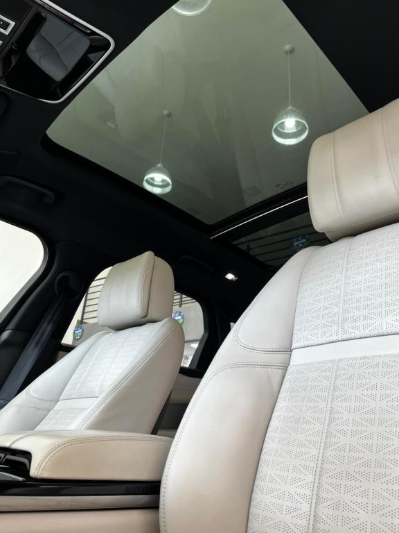 LAND ROVER Range Rover Velar - Foto