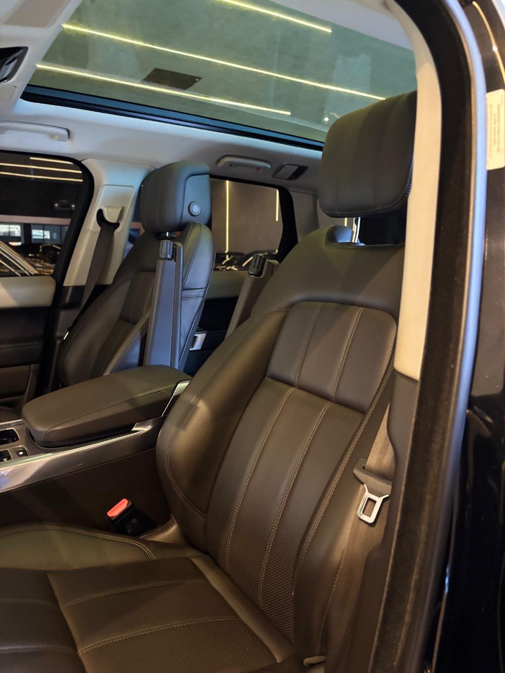 LAND ROVER Range Rover Sport - Foto