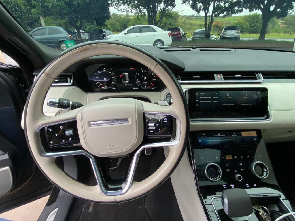 LAND ROVER Range Rover Velar - Foto