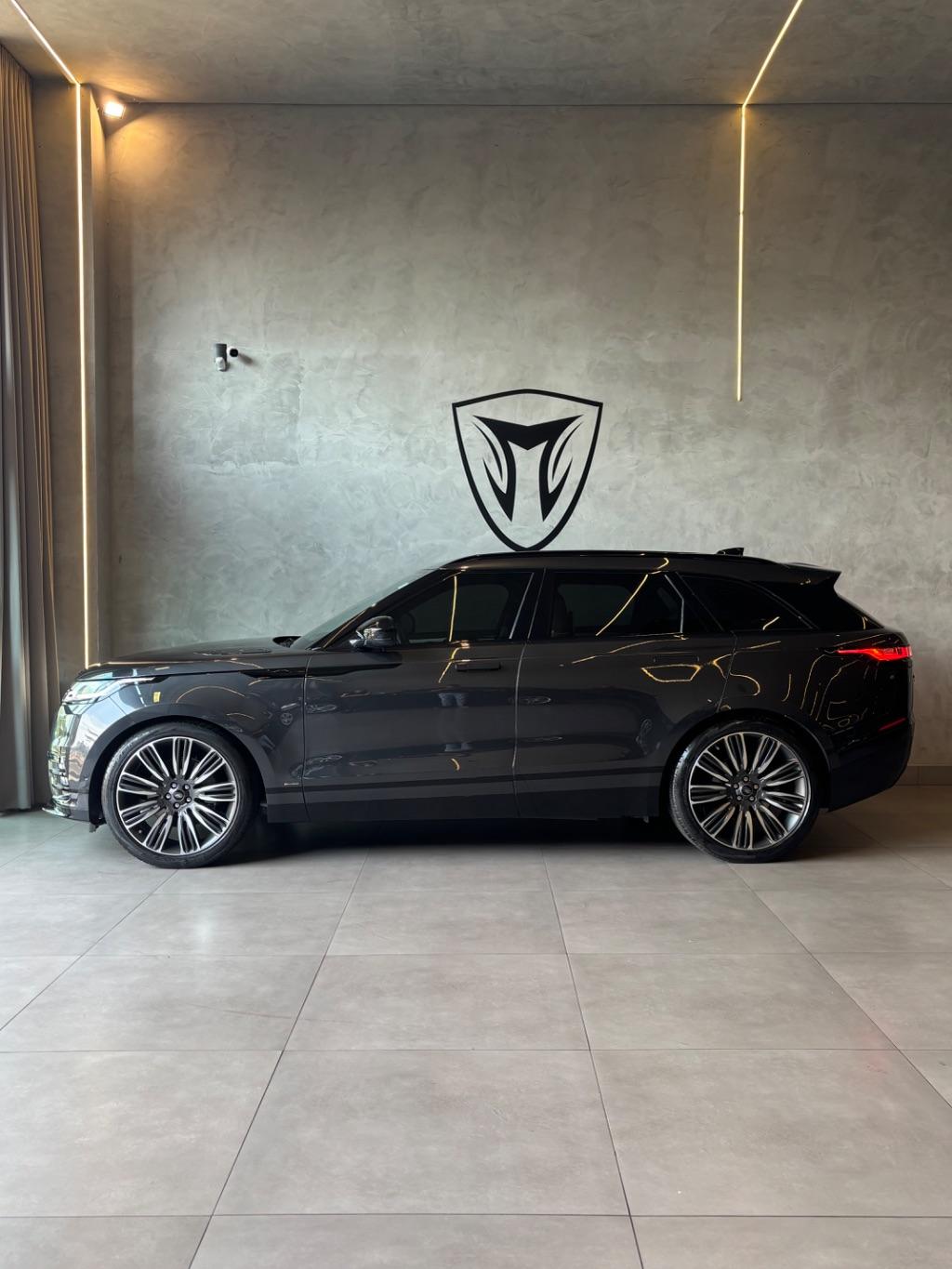 LAND ROVER Range Rover Velar - Foto