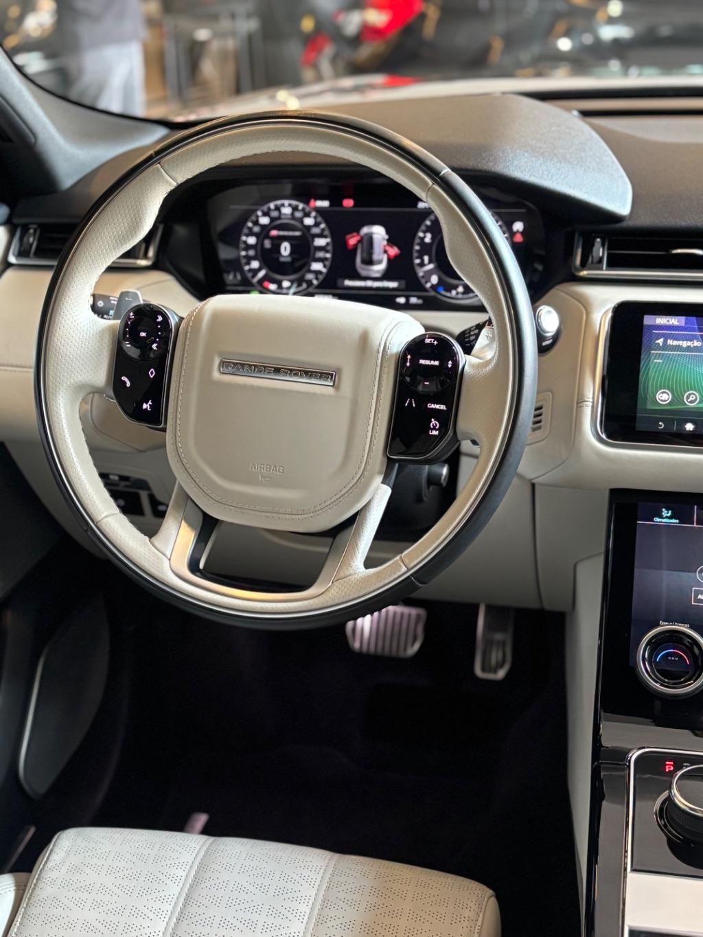 LAND ROVER Range Rover Velar - Foto