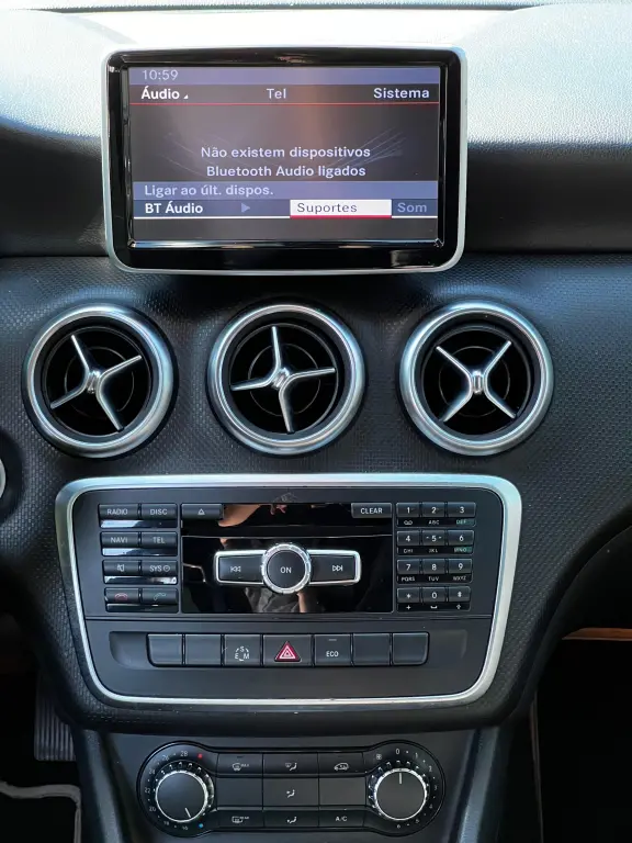 MERCEDES-BENZ A 200 - Foto