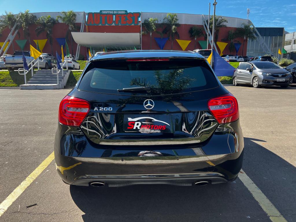 MERCEDES-BENZ A 200 - Foto