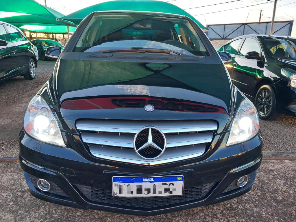 MERCEDES-BENZ B 180 - Foto