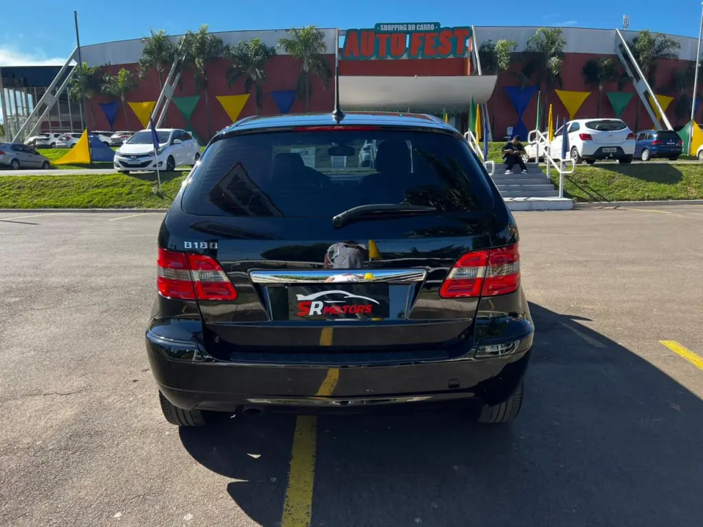 MERCEDES-BENZ B 180 - Foto