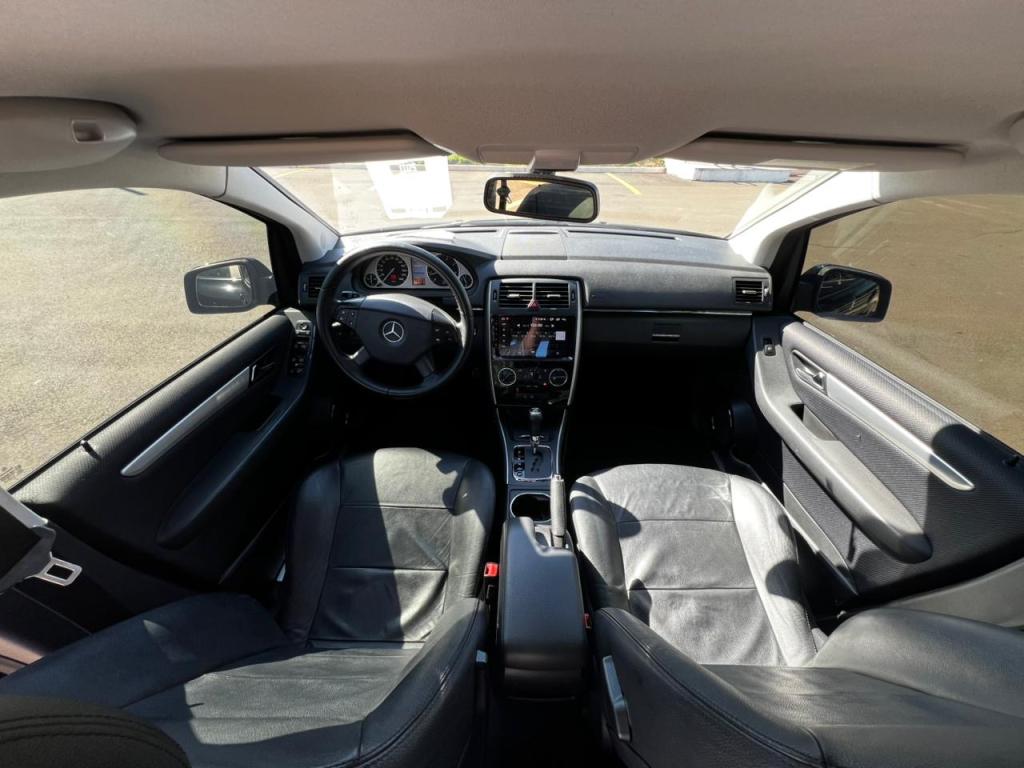 MERCEDES-BENZ B 180 - Foto