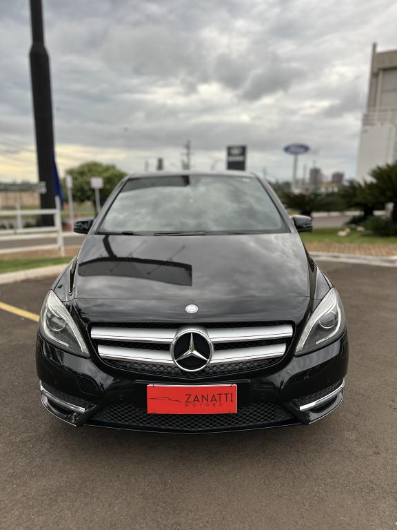 MERCEDES-BENZ B 200 - Foto