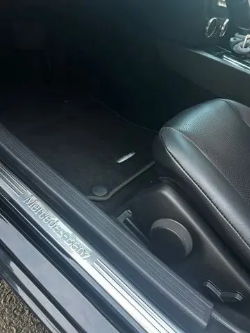 MERCEDES-BENZ C 180 - Foto