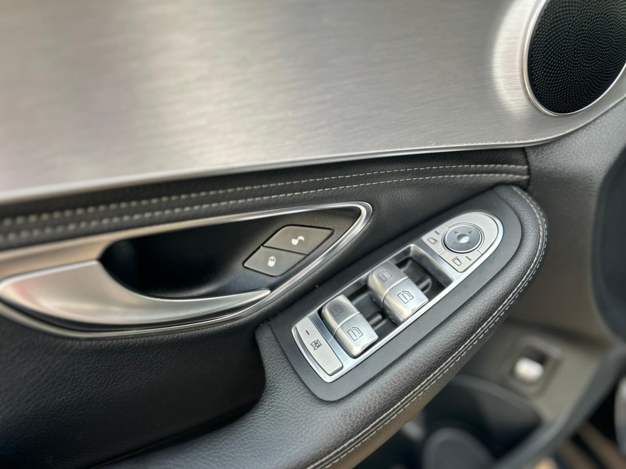 MERCEDES-BENZ C 180 - Foto