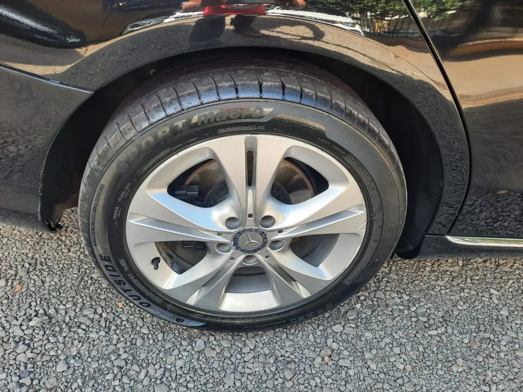 MERCEDES-BENZ C 180 - Foto